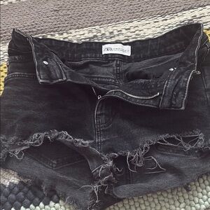 Zara Black Jean Shorts with Distressed Edgy Design
